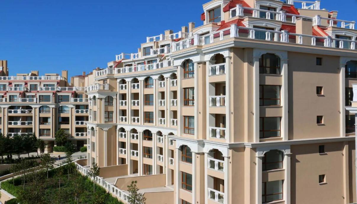 1Bd Ap In La Mer Complex Private Beach And Pool Golden Sands Exterior foto