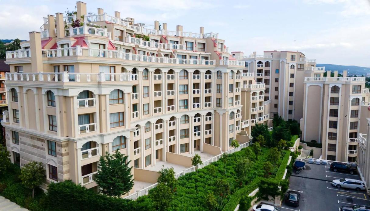 1Bd Ap In La Mer Complex Private Beach And Pool Golden Sands Exterior foto