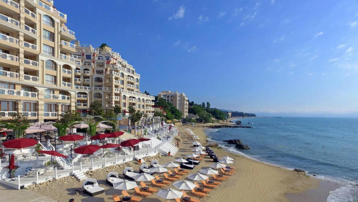 1Bd Ap In La Mer Complex Private Beach And Pool Golden Sands Exterior foto